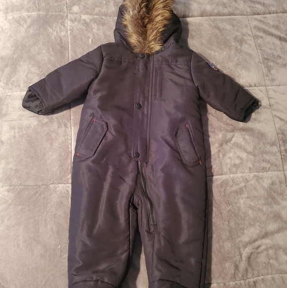 Rothchild hooded footed pram with faux-fur trim - Picture 3 of 7